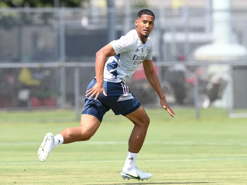 William Saliba và sự nghiệp ở đội tuyển Pháp